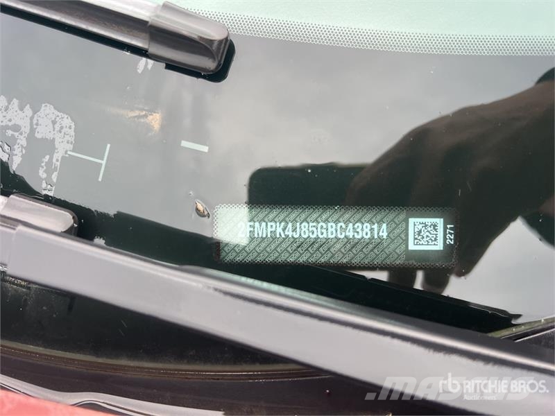 Ford EDGE AWD SUV Kistehergépjárművek