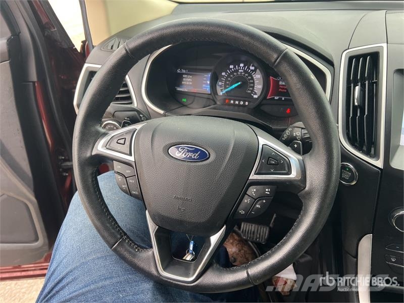 Ford EDGE AWD SUV Kistehergépjárművek