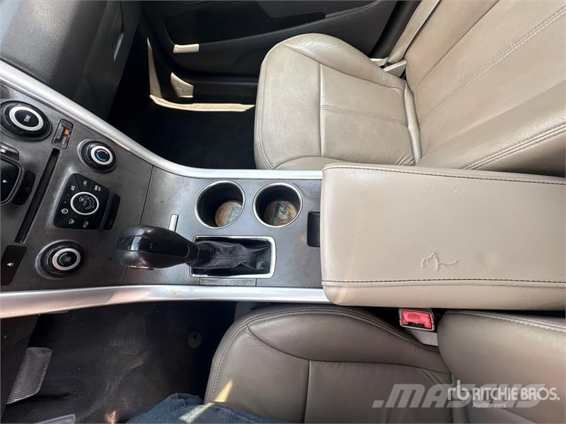 Ford Edge SE AWD SUV Auto's