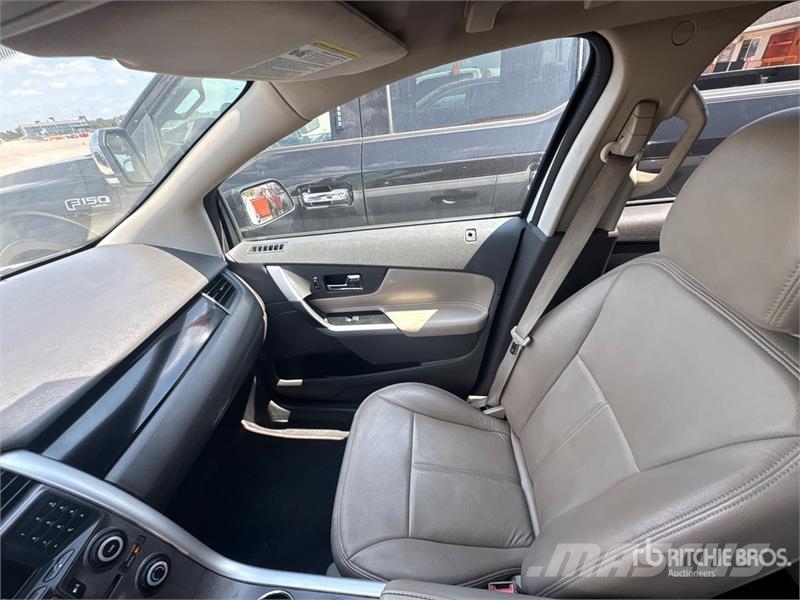 Ford Edge SE AWD SUV Auto's