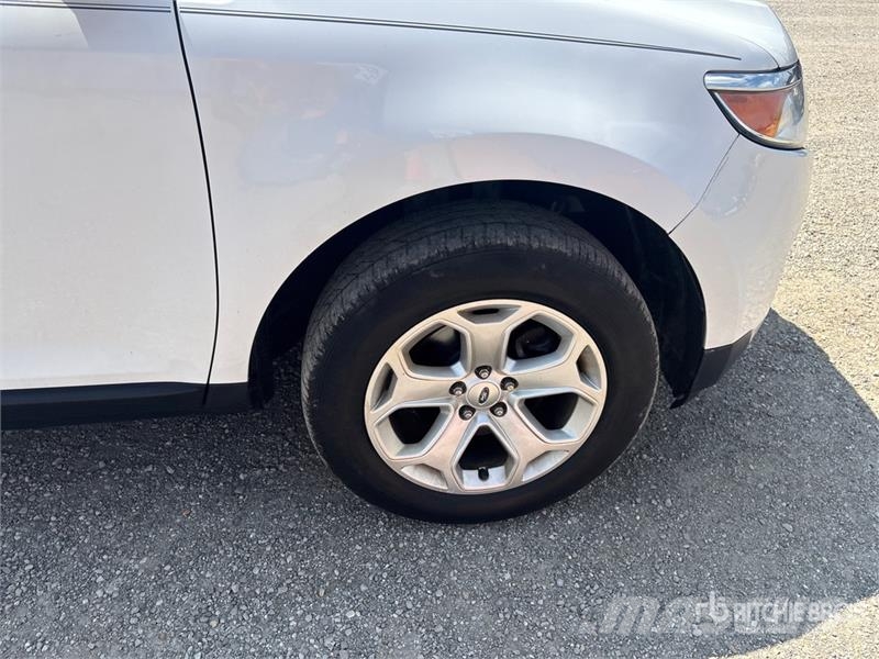 Ford Edge SE AWD SUV Auto's