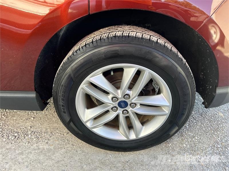Ford EDGE SEL AWD SUV سيارات