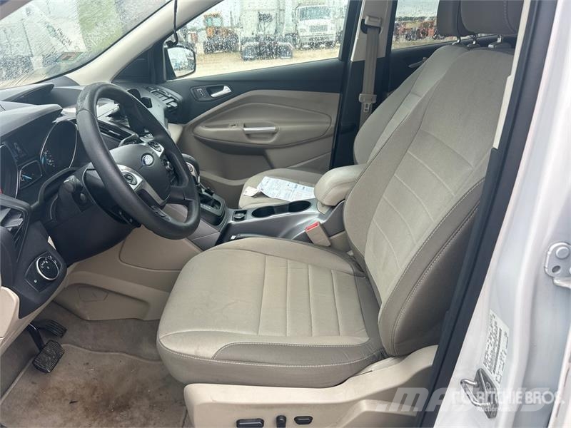Ford Escape 4WD SUV سيارات