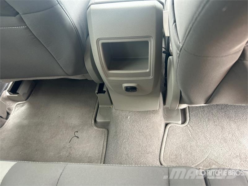 Ford Escape 4WD SUV سيارات