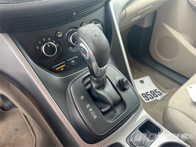 Ford Escape 4WD SUV سيارات