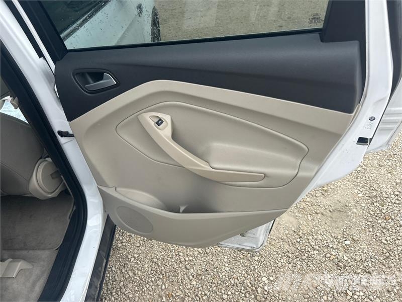 Ford Escape 4WD SUV سيارات