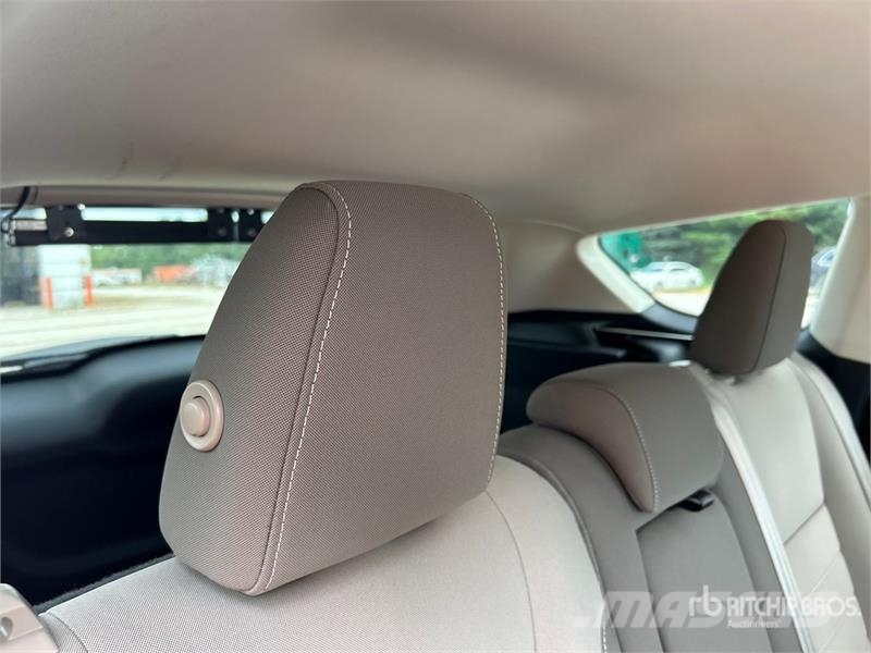 Ford Escape SE 2WD SUV Otomobiller