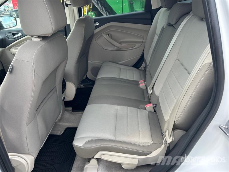 Ford Escape SE 2WD SUV Otomobiller