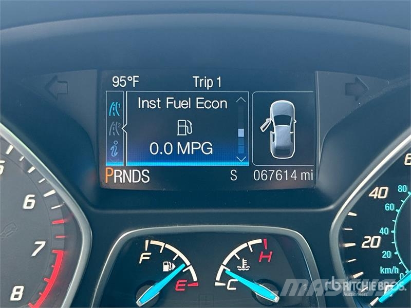 Ford Escape SE 2WD SUV Otomobiller