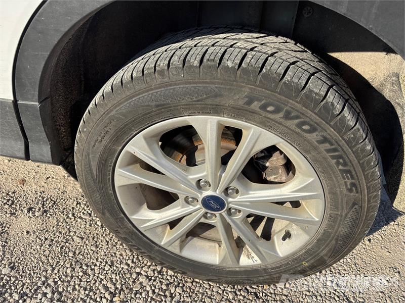 Ford Escape SE 4WD SUV Biler