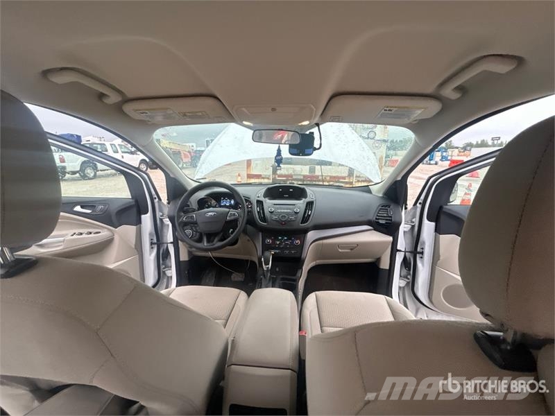 Ford Escape SE 4WD SUV Automašīnas