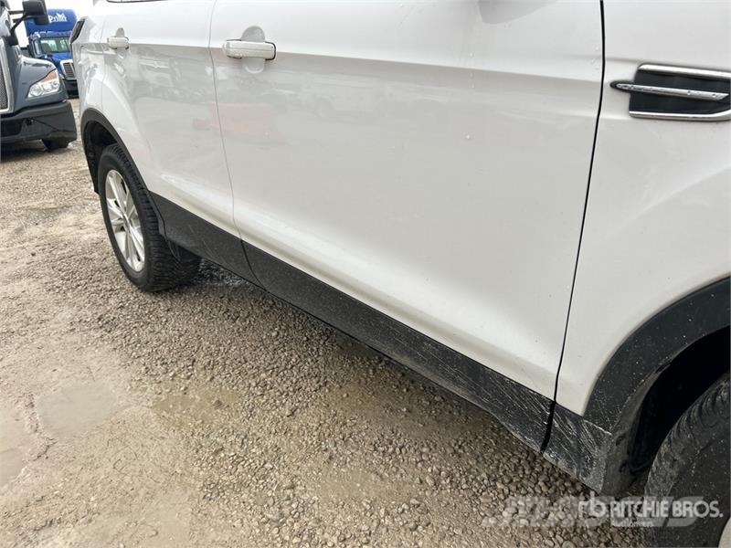 Ford Escape SE 4WD SUV Automašīnas