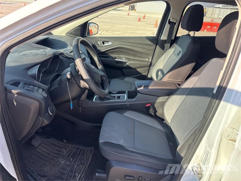 Ford Escape SE 4WD SUV Biler