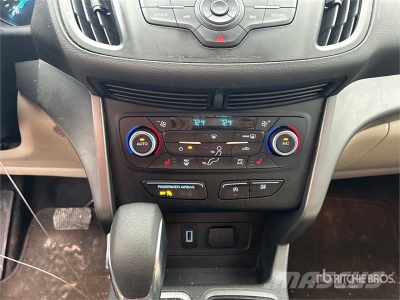 Ford Escape SE 4WD SUV Automašīnas