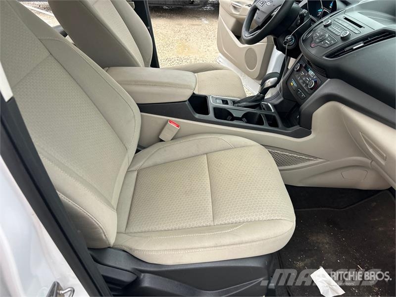 Ford Escape SE 4WD SUV Automašīnas