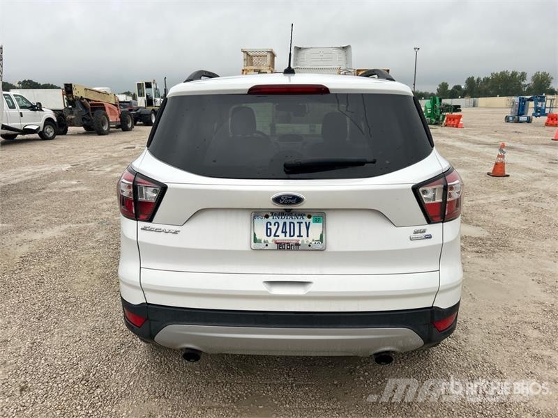 Ford Escape SE 4WD SUV Automašīnas