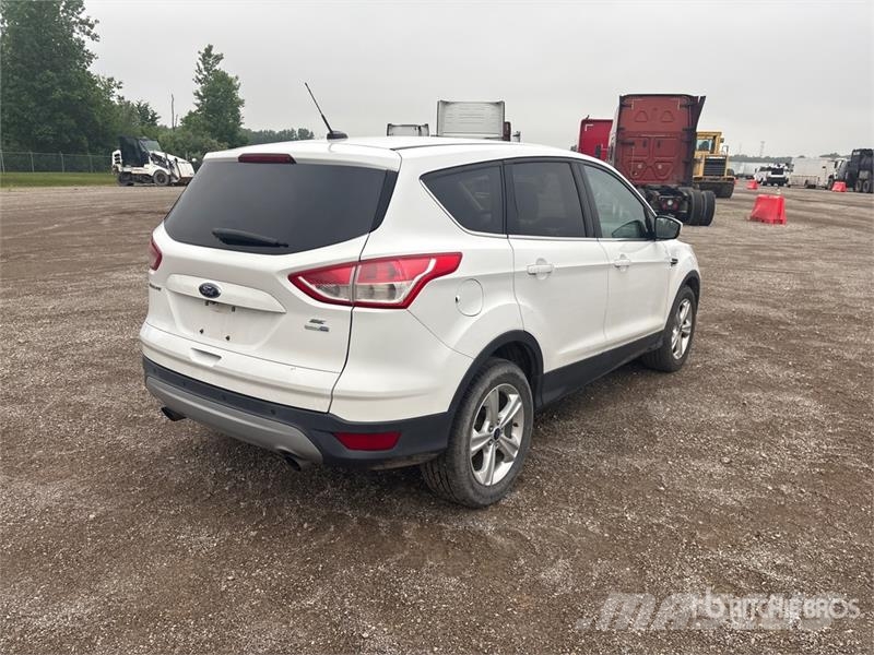 Ford Escape SE 4WD SUV (Inoperable) Personbilar