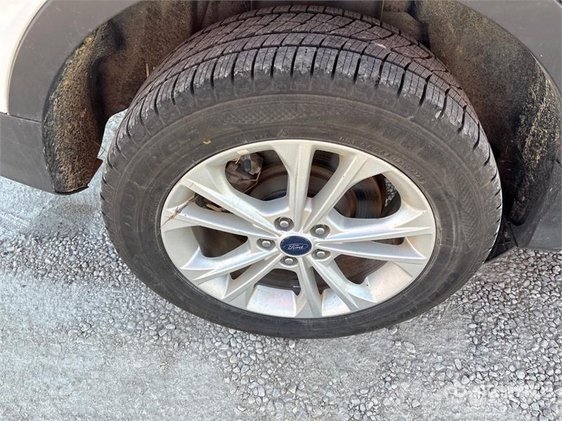 Ford Escape SE 4WD SUV Biler