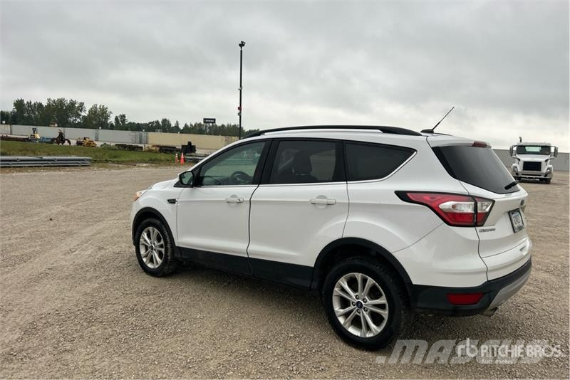 Ford Escape SE 4WD SUV Automašīnas