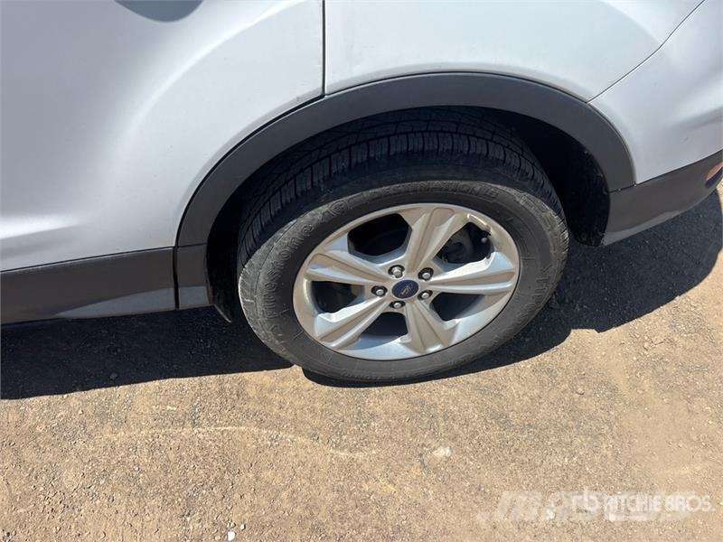 Ford Escape SE 4WD SUV (Inoperable) Personbilar