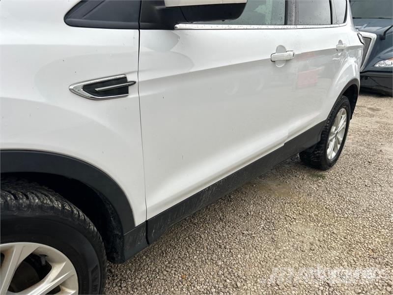 Ford Escape SE 4WD SUV Automašīnas