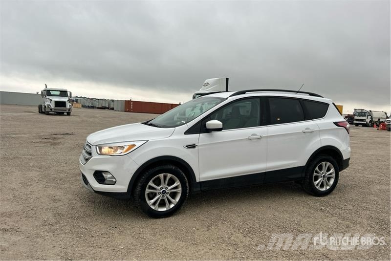 Ford Escape SE 4WD SUV Automašīnas