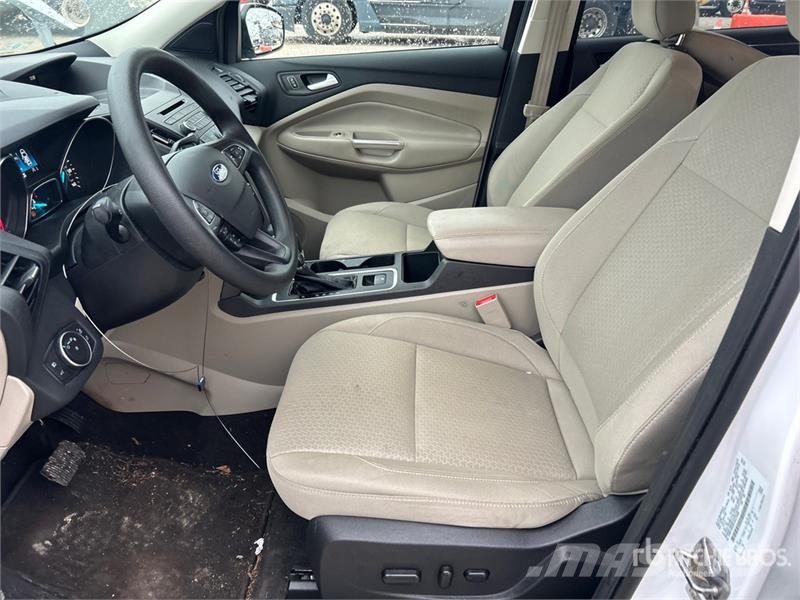 Ford Escape SE 4WD SUV Automašīnas