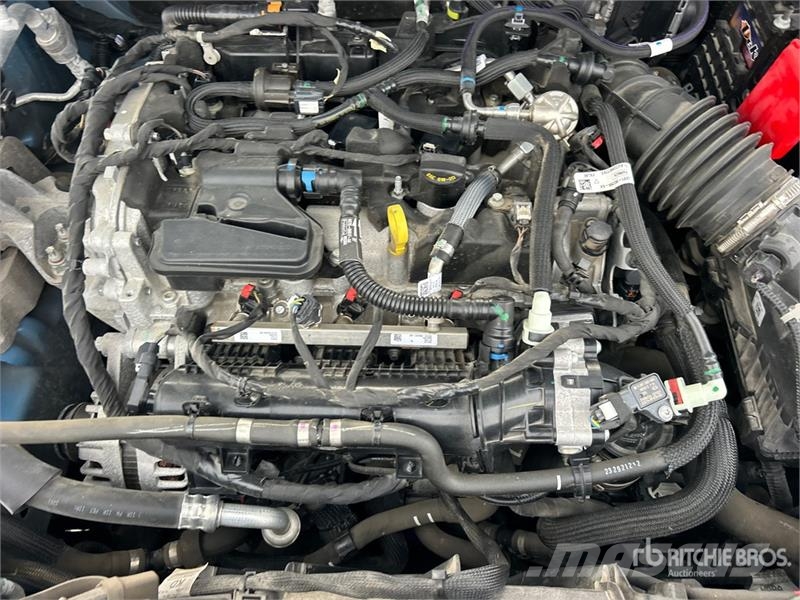 Ford Escape SE AWD SUV Avtomobili