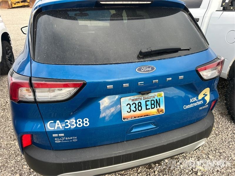 Ford Escape SE AWD SUV Avtomobili