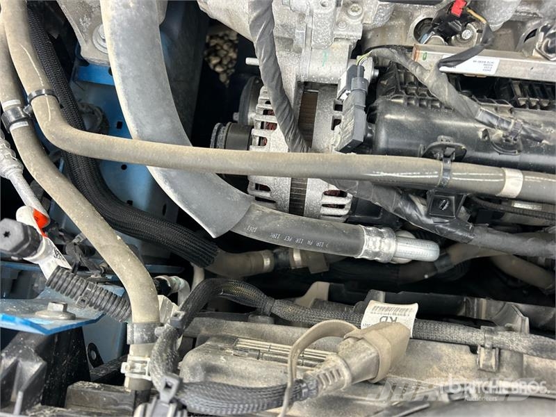 Ford Escape SE AWD SUV Avtomobili