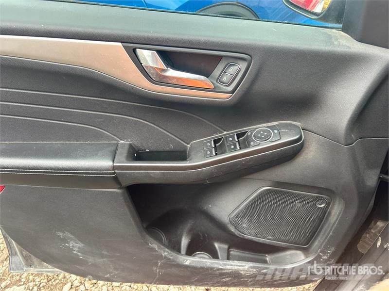 Ford Escape SE AWD SUV 汽车