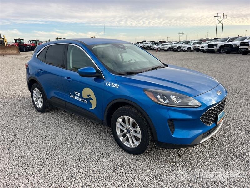 Ford Escape SE AWD SUV Avtomobili