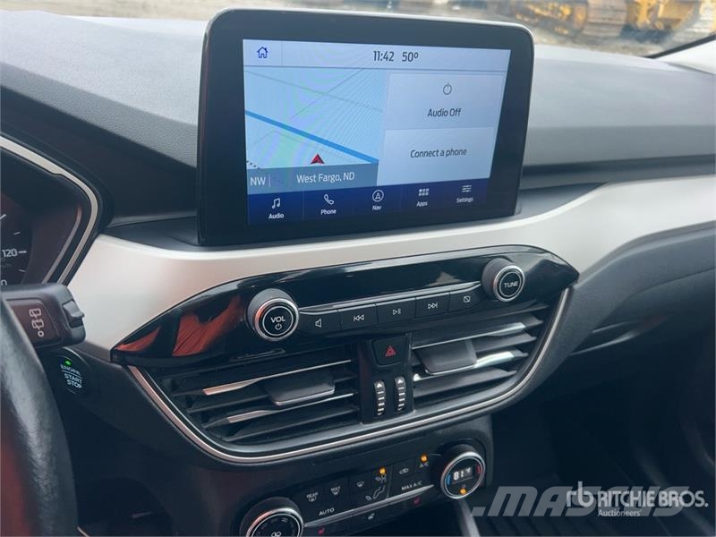 Ford Escape SE AWD SUV 自動車