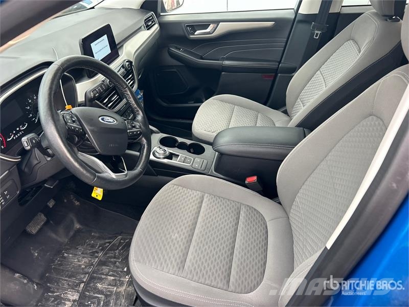 Ford Escape SE AWD SUV Avtomobili