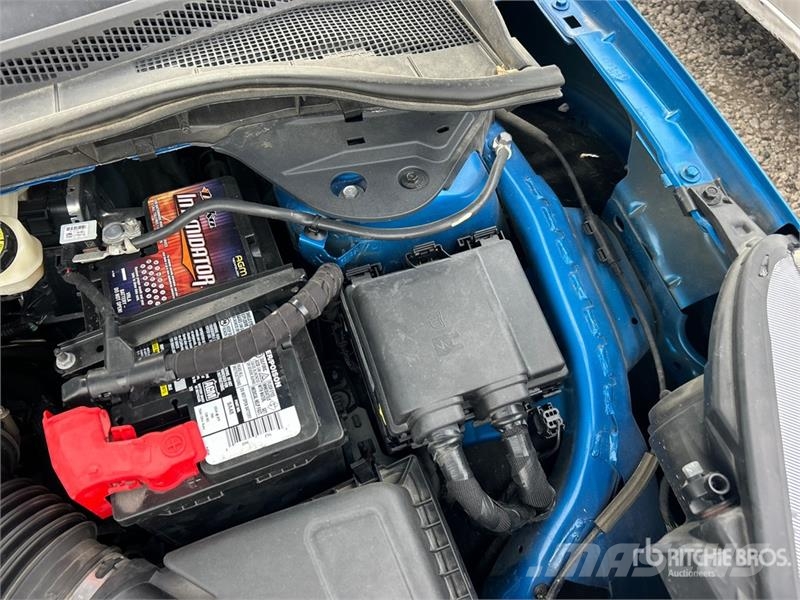 Ford Escape SE AWD SUV Avtomobili