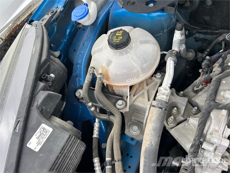 Ford Escape SE AWD SUV Avtomobili
