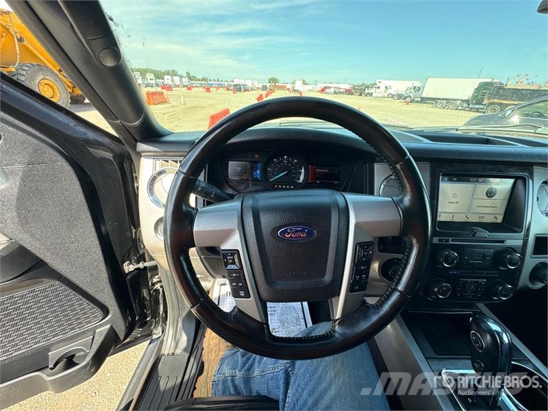 Ford Expedition 4WD SUV 汽车