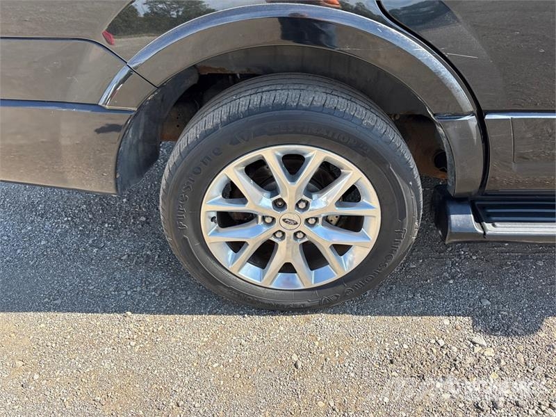 Ford Expedition 4WD SUV 汽车