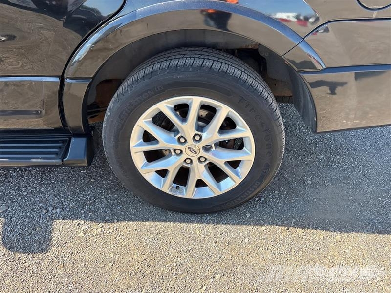 Ford Expedition 4WD SUV 汽车