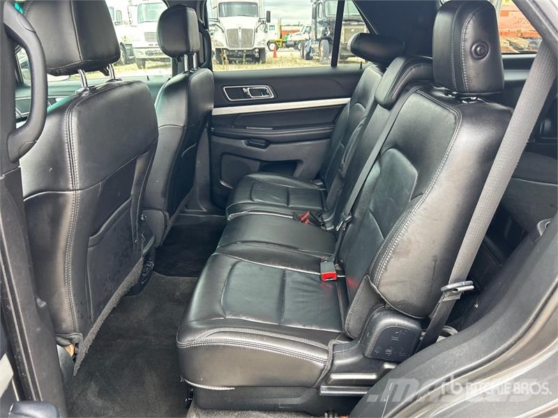 Ford Explorer Carros
