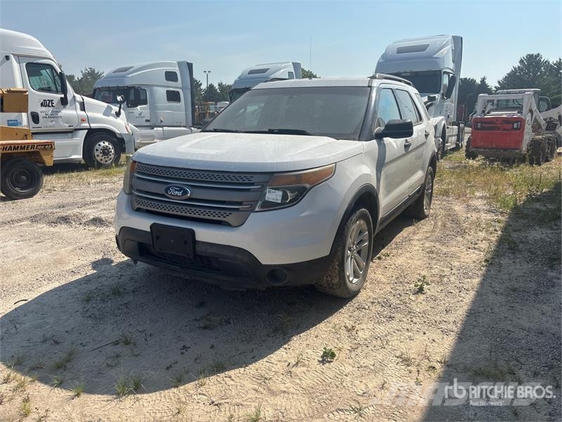 Ford Explorer Avtomobili