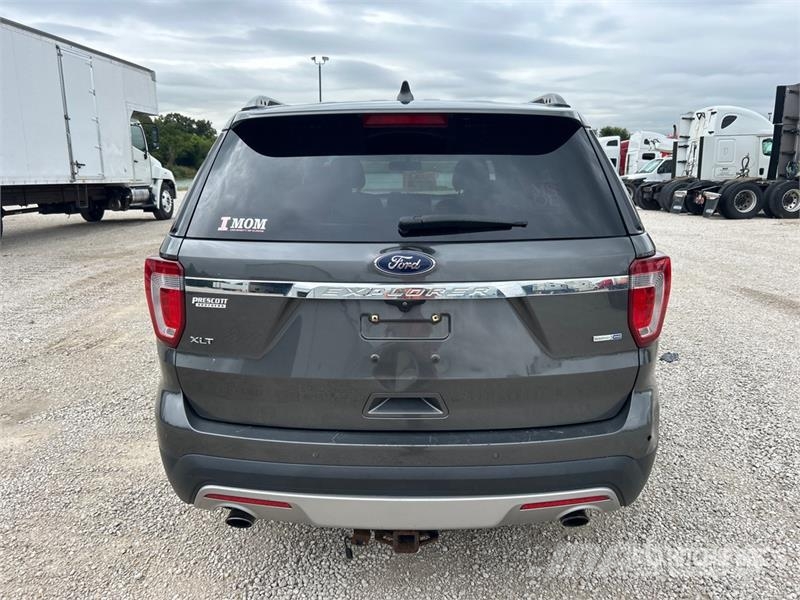 Ford Explorer Carros