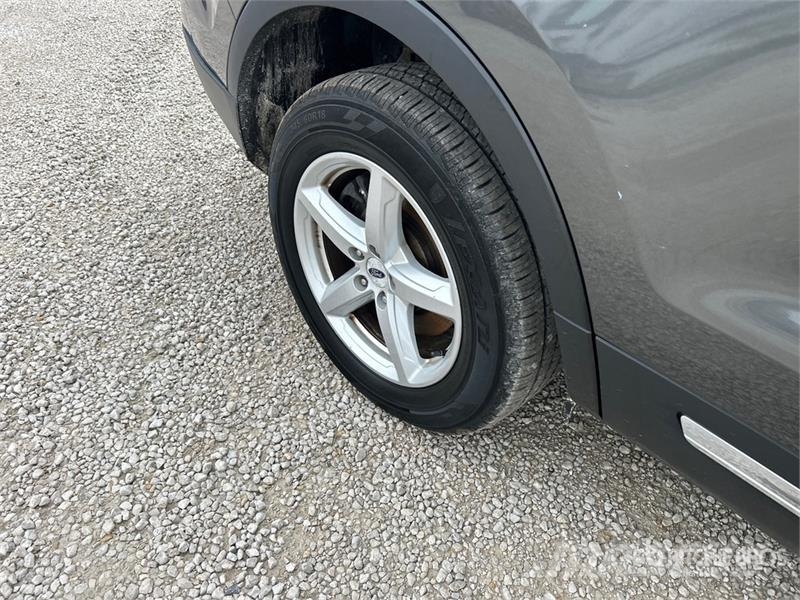 Ford Explorer Carros