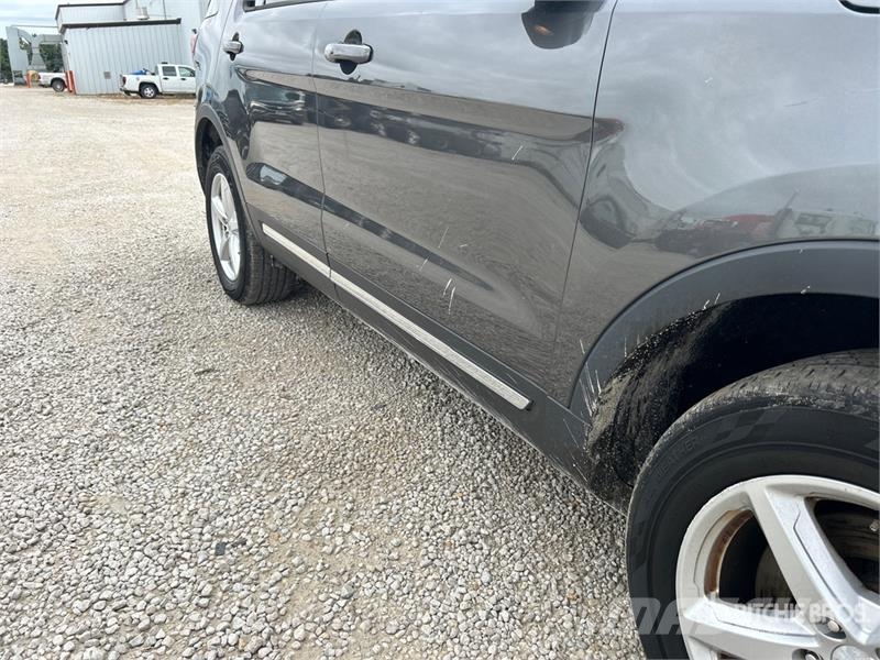 Ford Explorer Carros