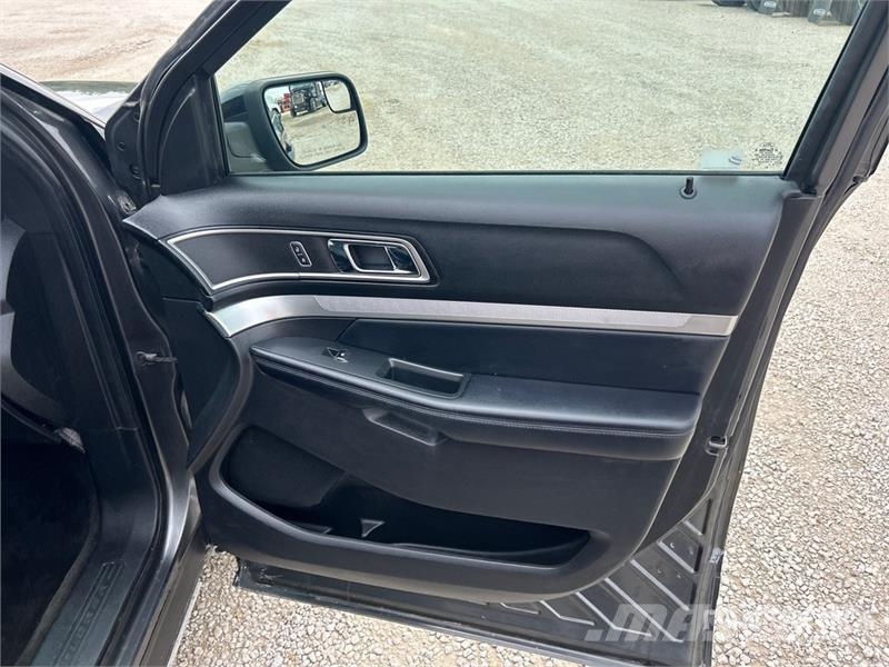 Ford Explorer Carros