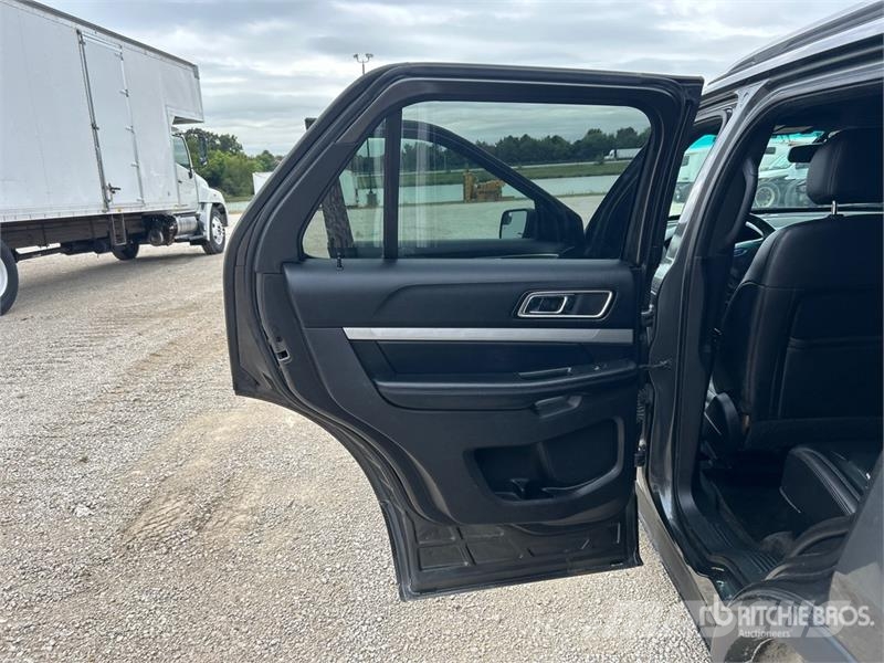 Ford Explorer Carros