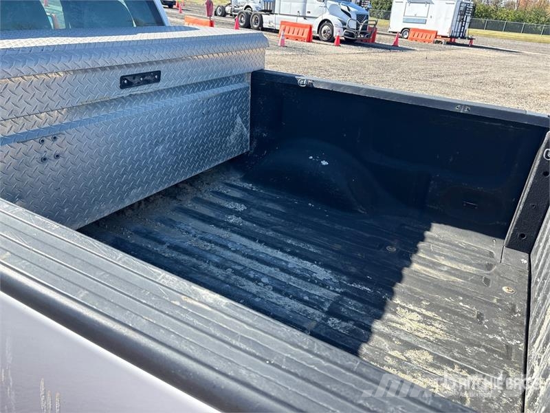 Ford F-150 4x2 Extended Cab Pickup أخرى