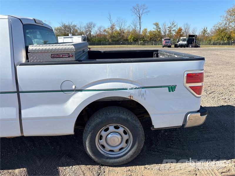 Ford F-150 4x2 Extended Cab Pickup أخرى