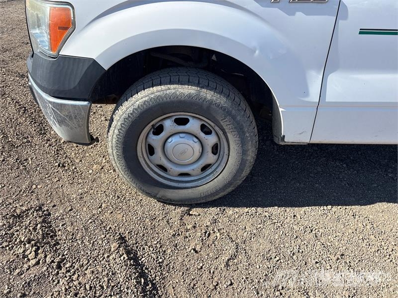 Ford F-150 4x2 Extended Cab Pickup أخرى