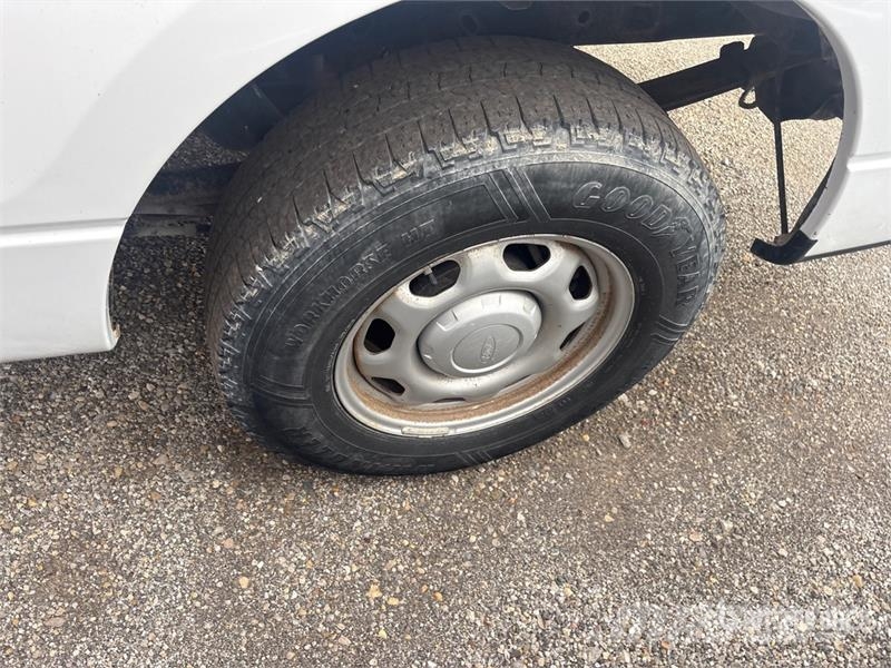 Ford F-150 4x2 Extended Cab Pickup Egyéb